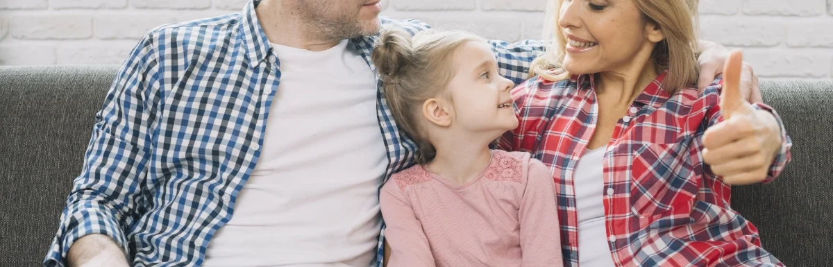 Famiglia contenta - comunicazione tra figli e genitori